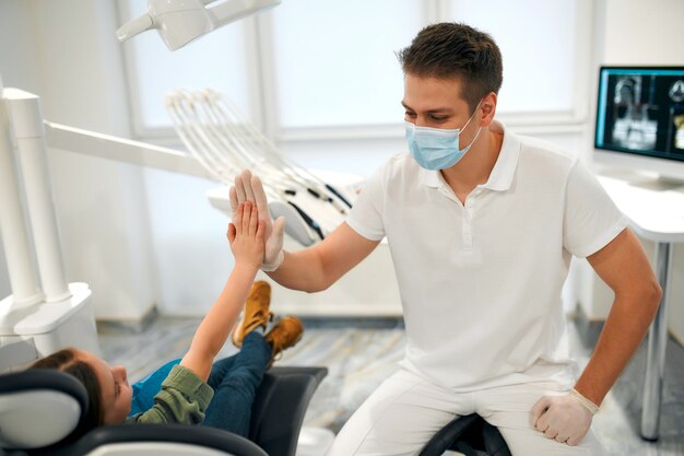 Современная стоматология: инновации, комфорт и качество
